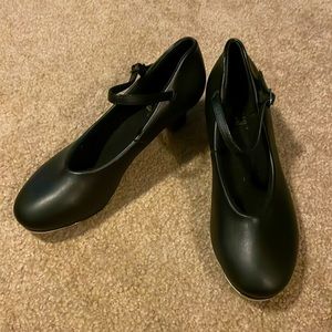 Balera Women’s Size 9 Tap Shoes 1.5 inch Heels Excellent Condition